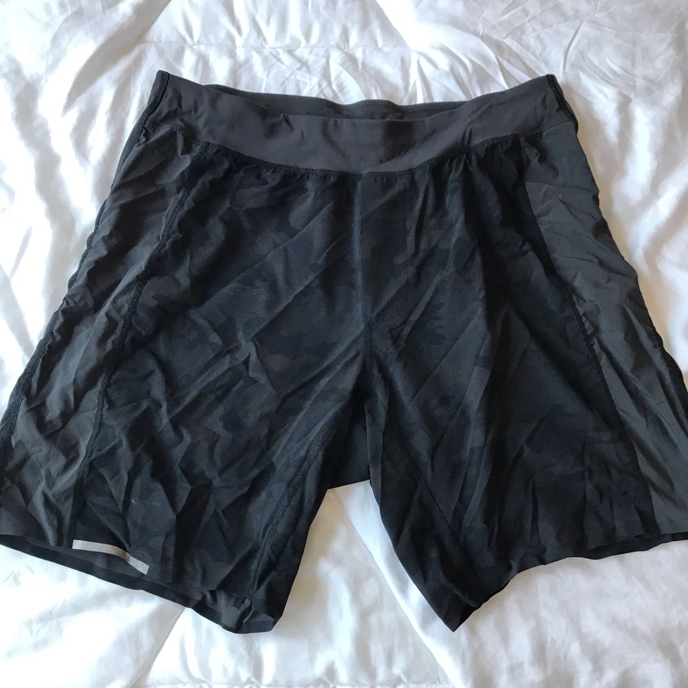 Camo lulu shorts